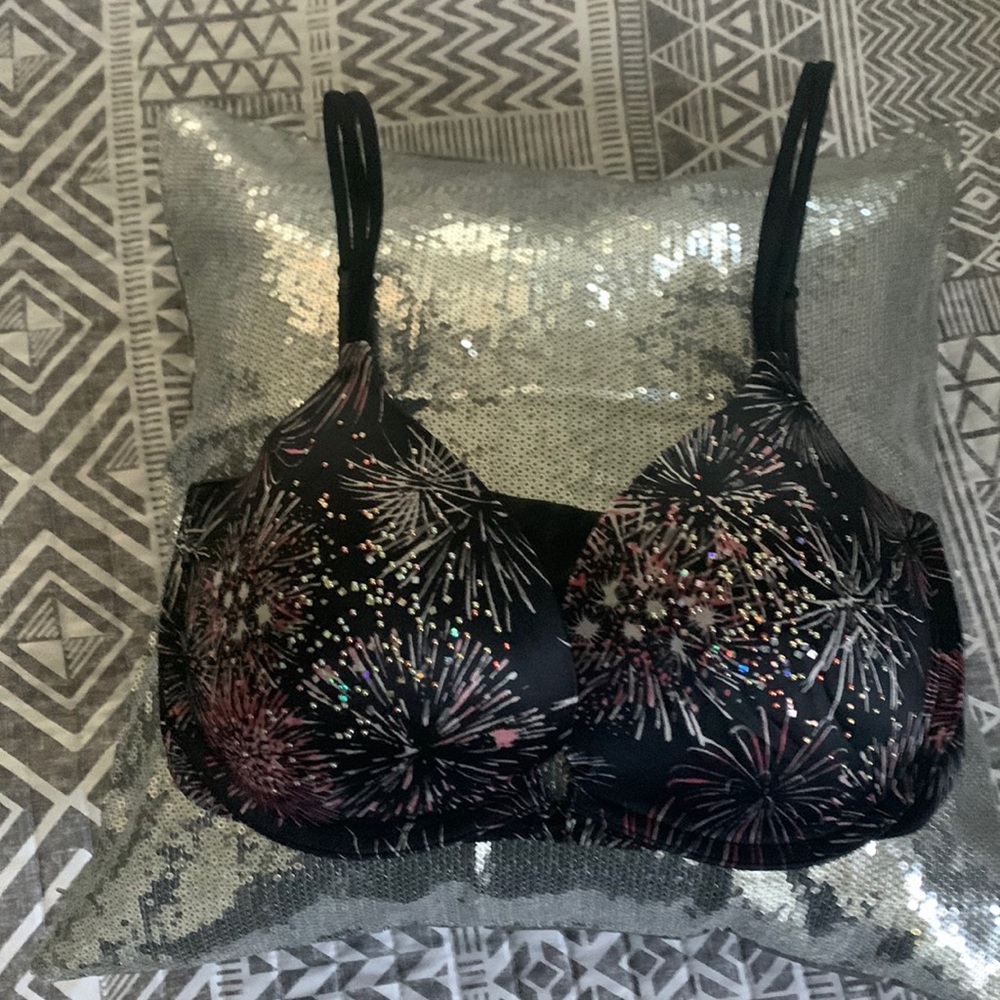 Victoria’s Secret Very Sexy Push up! EUC